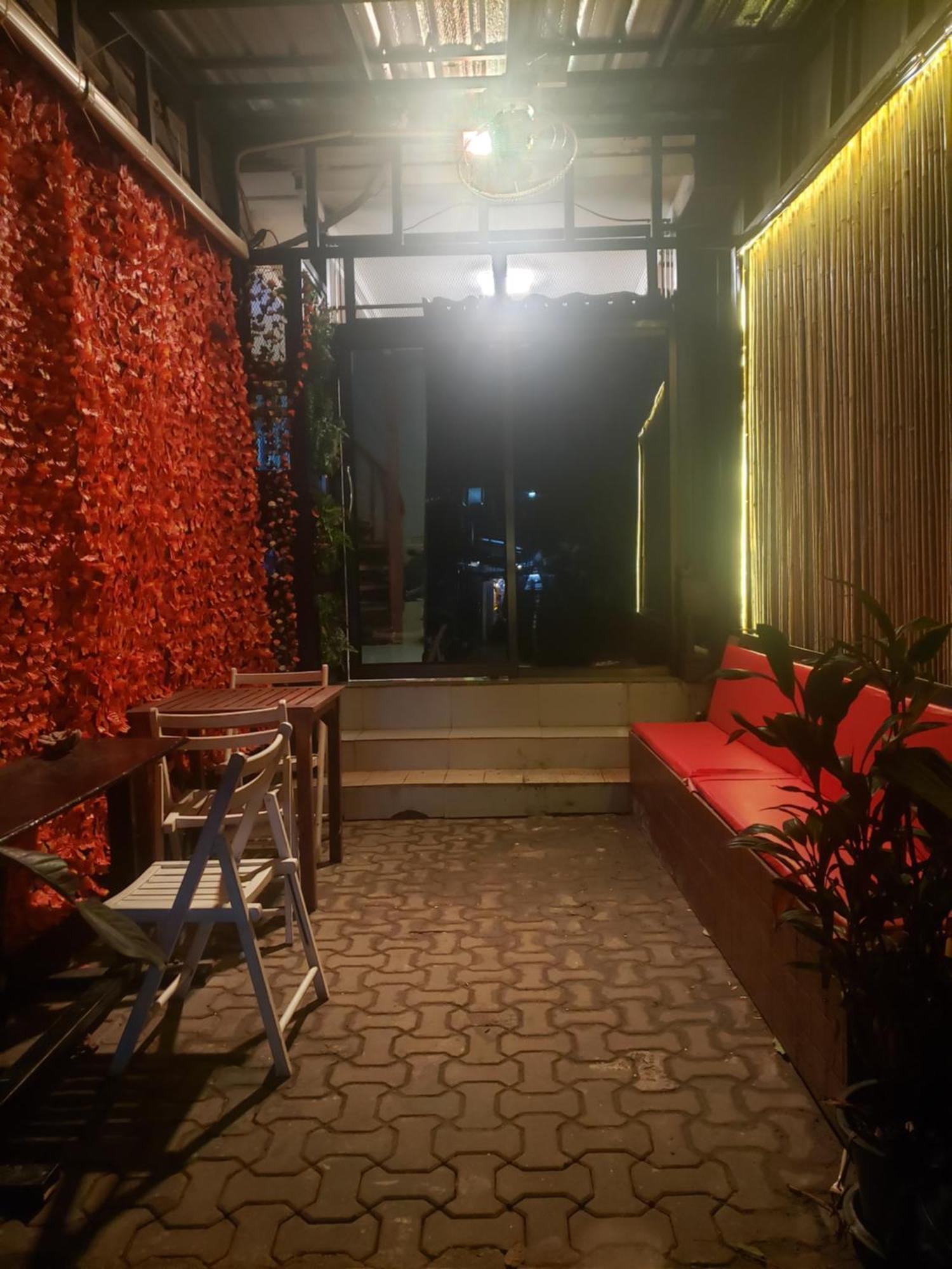 Lucky Dorm Hostel Kepulauan Phi Phi Bagian luar foto