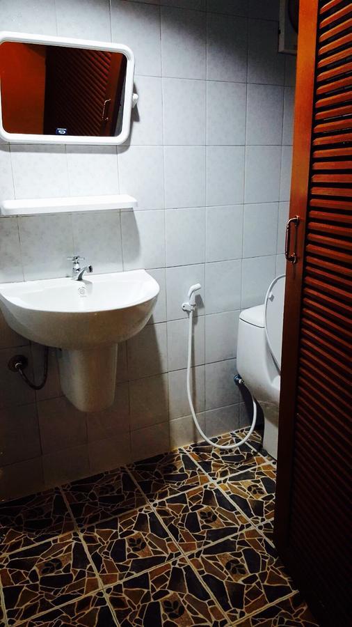 Lucky Dorm Hostel Kepulauan Phi Phi Bagian luar foto